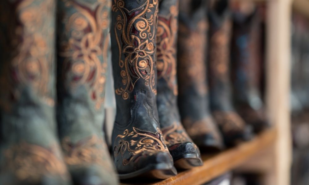 The Complete Guide To Cowboy Boot Heel Types – Country View