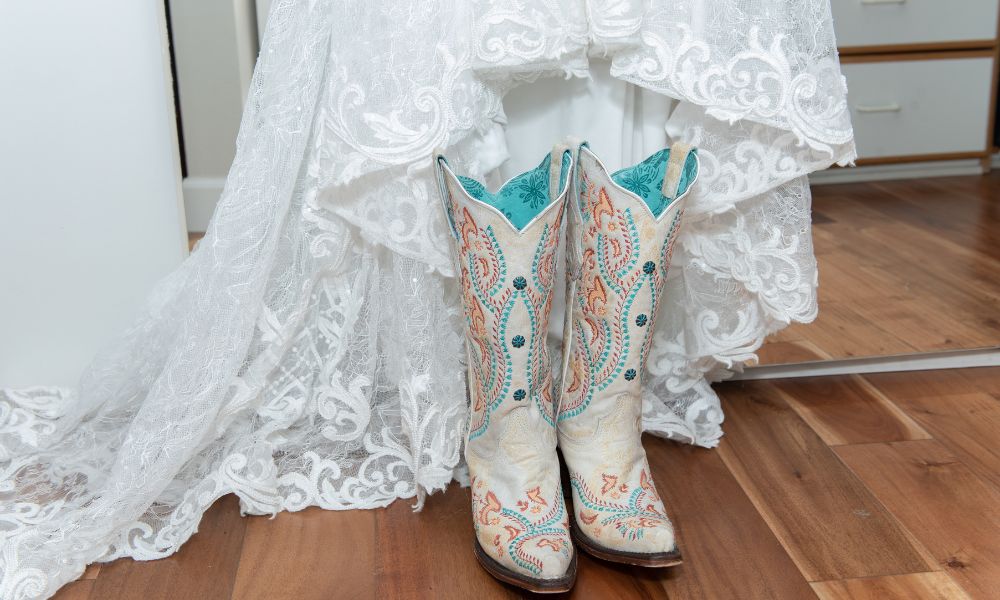 3 Tips for Styling Cowboy Boots With Your Wedding Dress 3 Tips for Styling Cowboy Boots With Your Wedding Dress