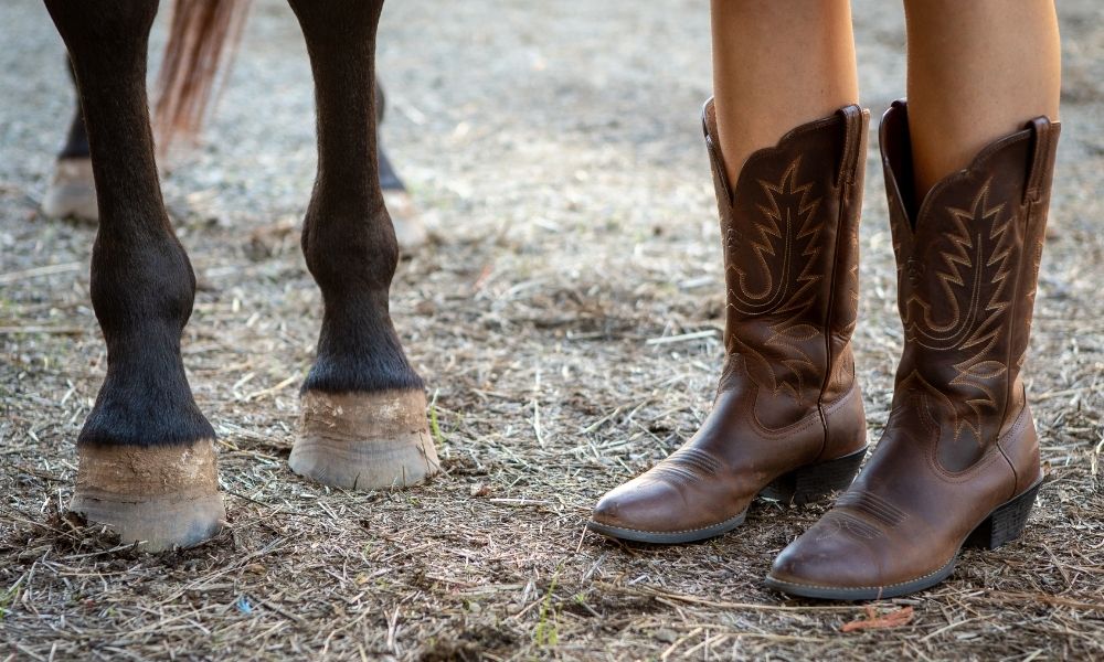 Fashion Tips for Wearing Cowboy Boots the Right Way – Country View Western  Store