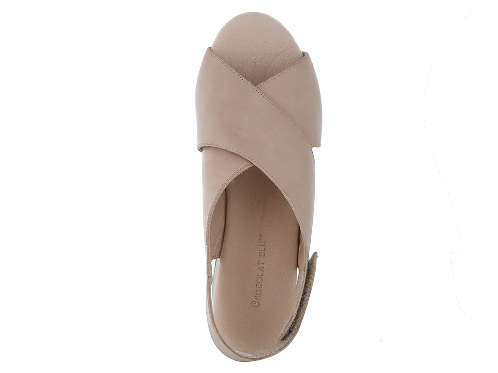WOMEN'S CHOCOLAT BLU GLENDORA IN NUDE CRISS CROSS PLATFORM SANDAL