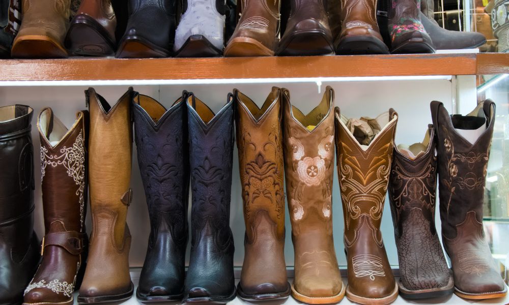 4 Ways To Remove Unpleasant Odors From Your Boots