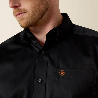 Men's Ariat Black Solid Twill Classic Fit Shirt 10000502