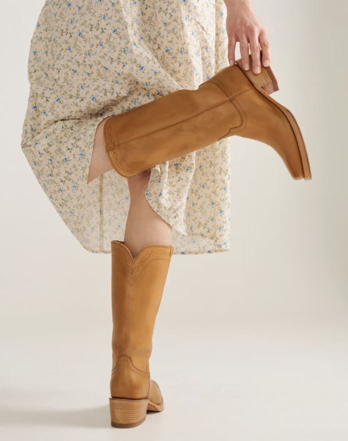 The Charlie Women's Tecovas in Camel 200600-CML