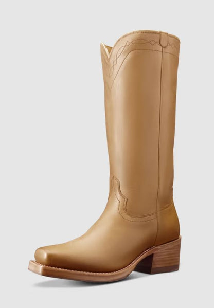 The Charlie Women's Tecovas in Camel 200600-CML