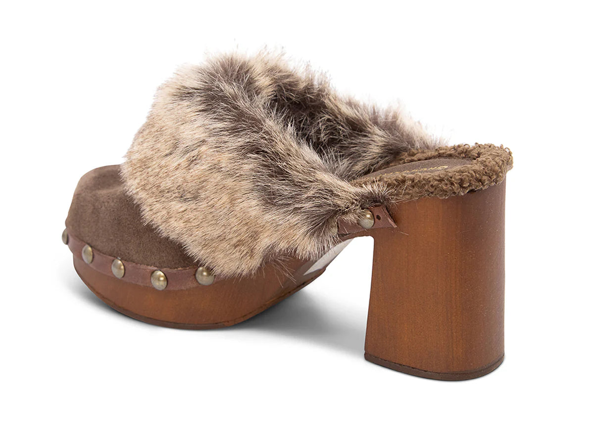LADIES CHOC BLU FADIA DK BROWN CLOGS