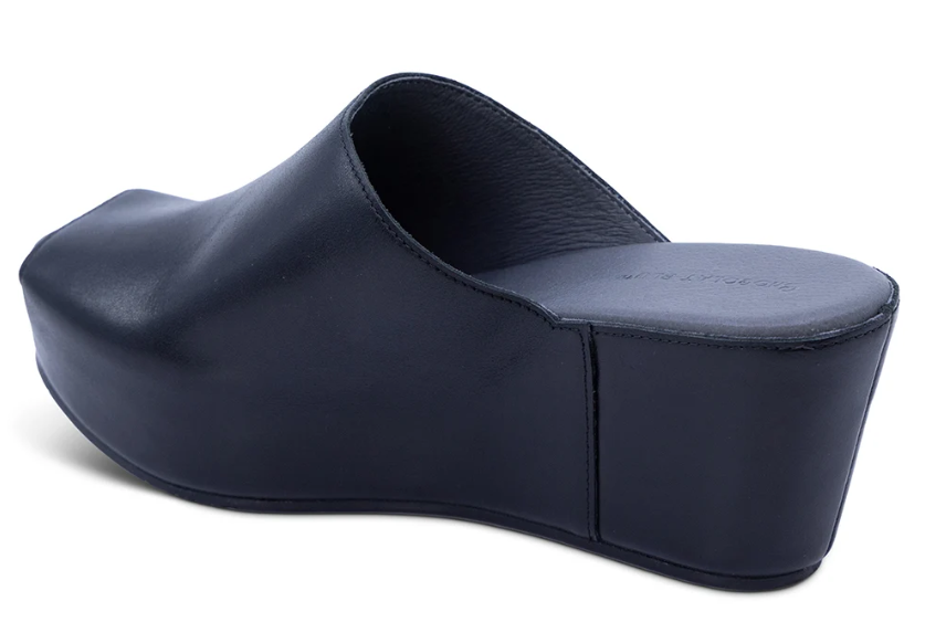 Chocolate Blu's Waan Black