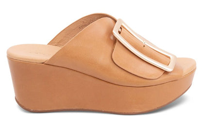Women's Chocolat Blu Yasha Sandal in Camel Leather