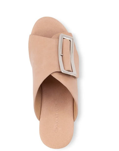 Women's Chocolat Blu Yasha Sandal in Sand Leather