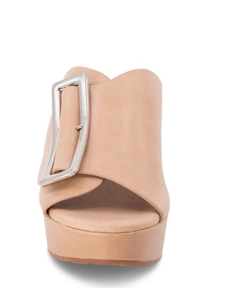 Women's Chocolat Blu Yasha Sandal in Sand Leather